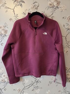 The North Face | Women's Quarter-Zip Pullover | Dotknit Thermal Top | Size Med